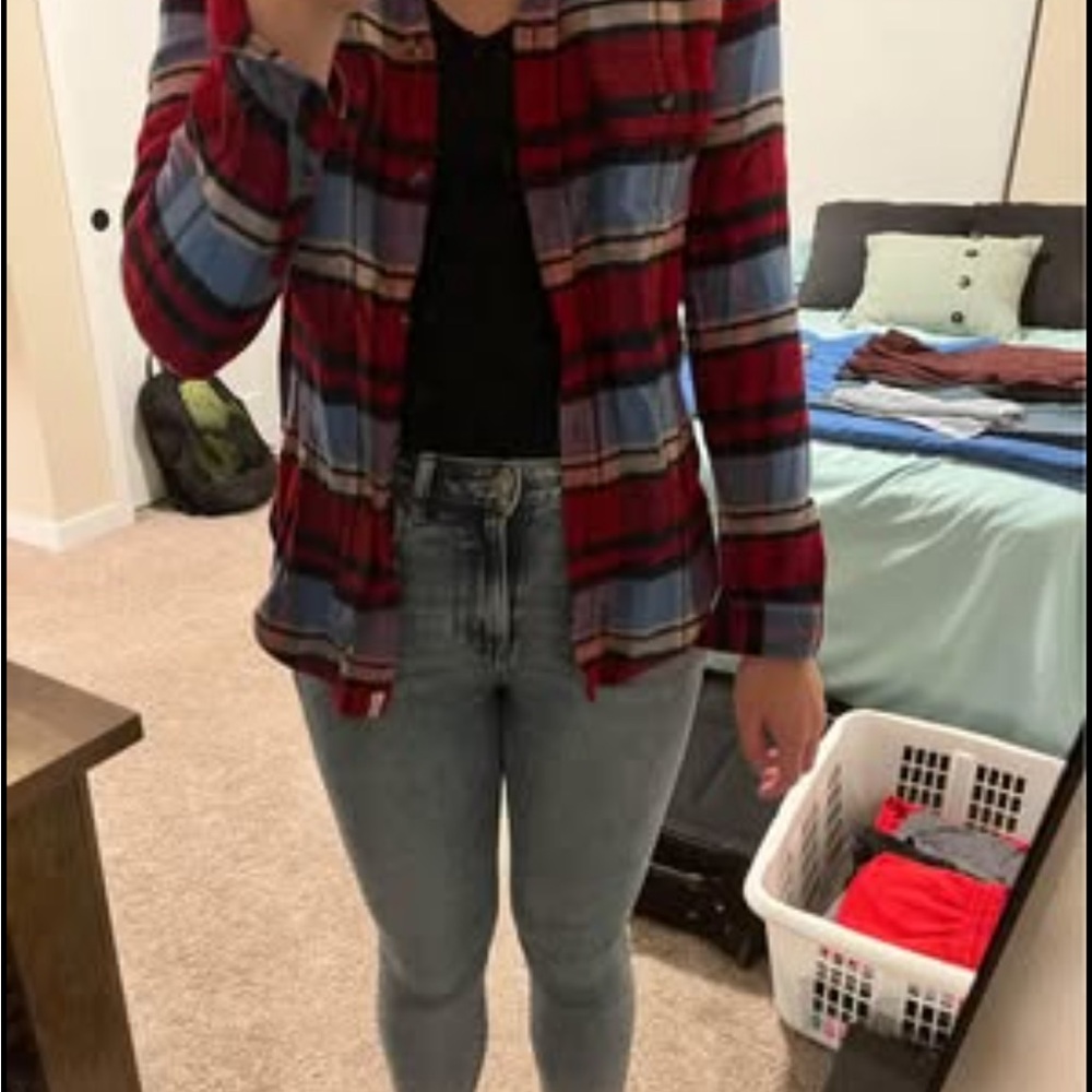 American Eagle Outfitters Red and Blue Plaid Button Down Shirt